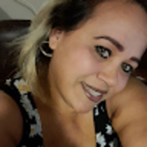 Meet your Posher, Yanira